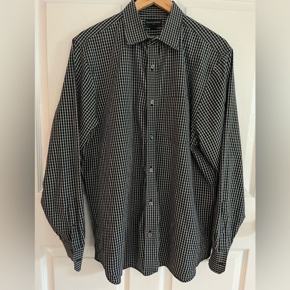 🌷Banana Republic shirt stripes navy blue green white colors